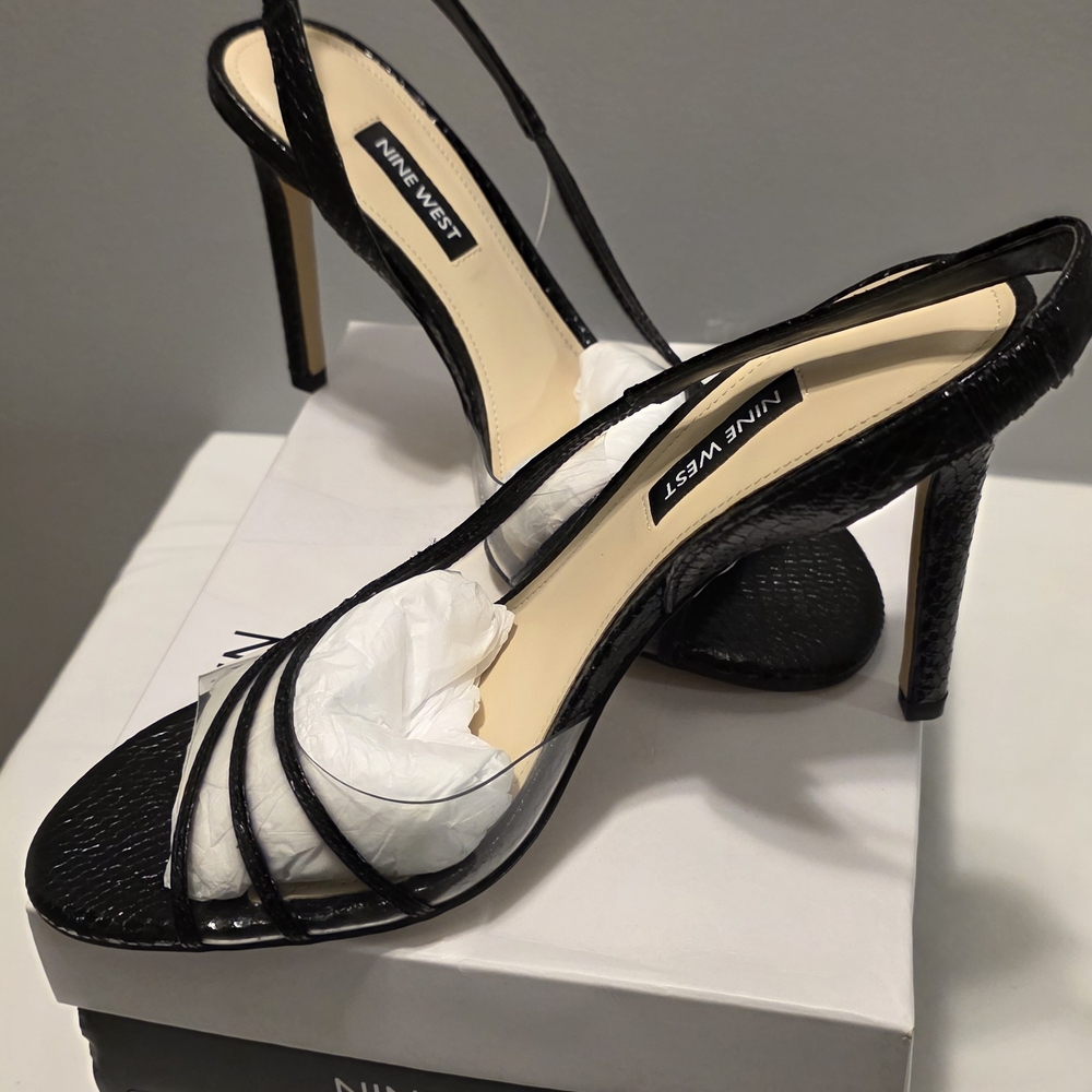 BRAND NEW Nine West Issy3 Black Slingback Pumps